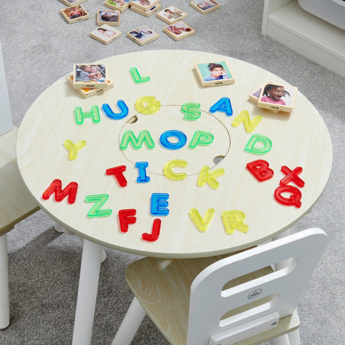 Tickit | Doorschijnende Letters Hoofdletters